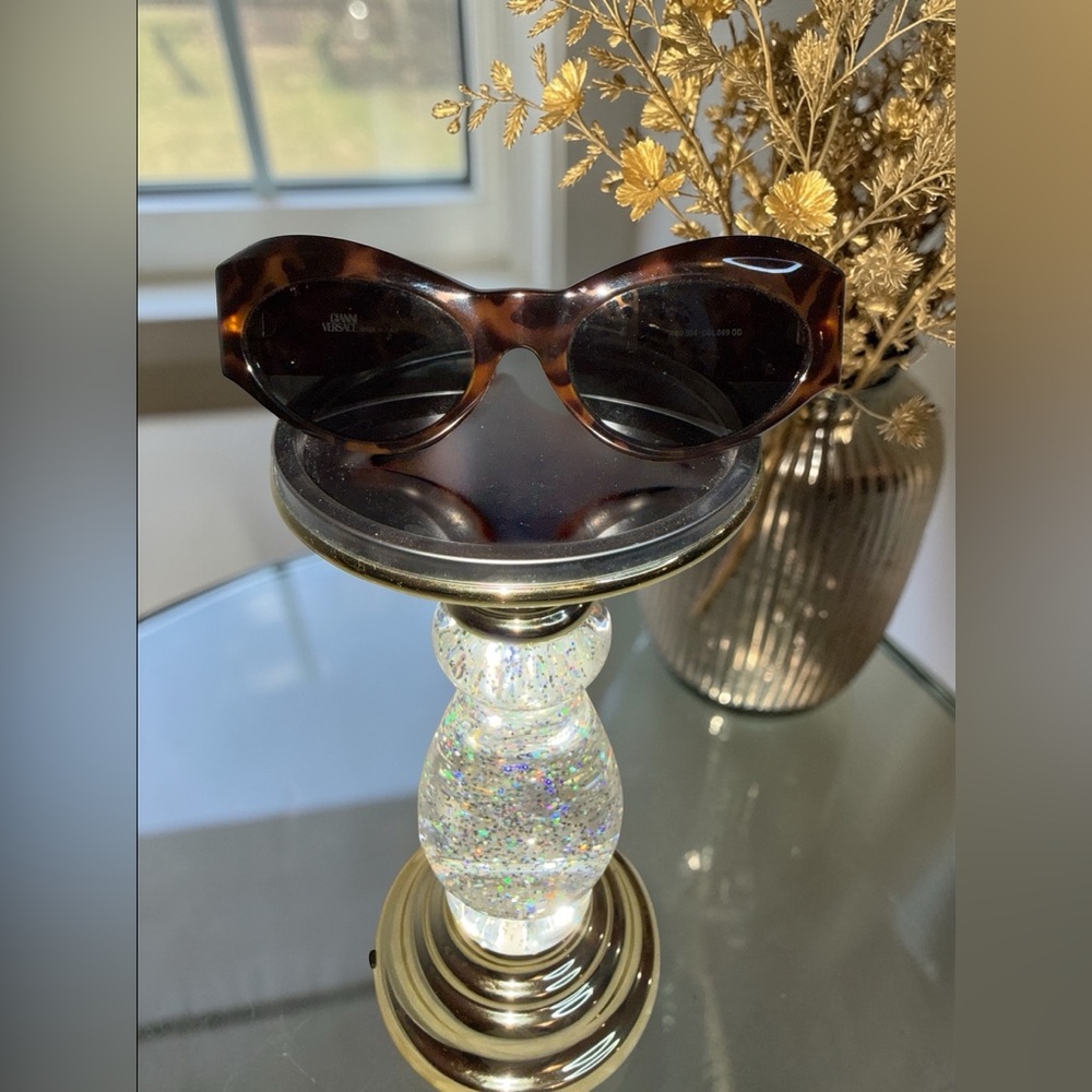 Versace Tortoise Sunglasses with Case and Cloth - Picture 6 of 12